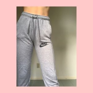 🌪 NIKE sweatpants 🌪